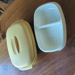 Vintage 70s Tupperware Harvest Gold